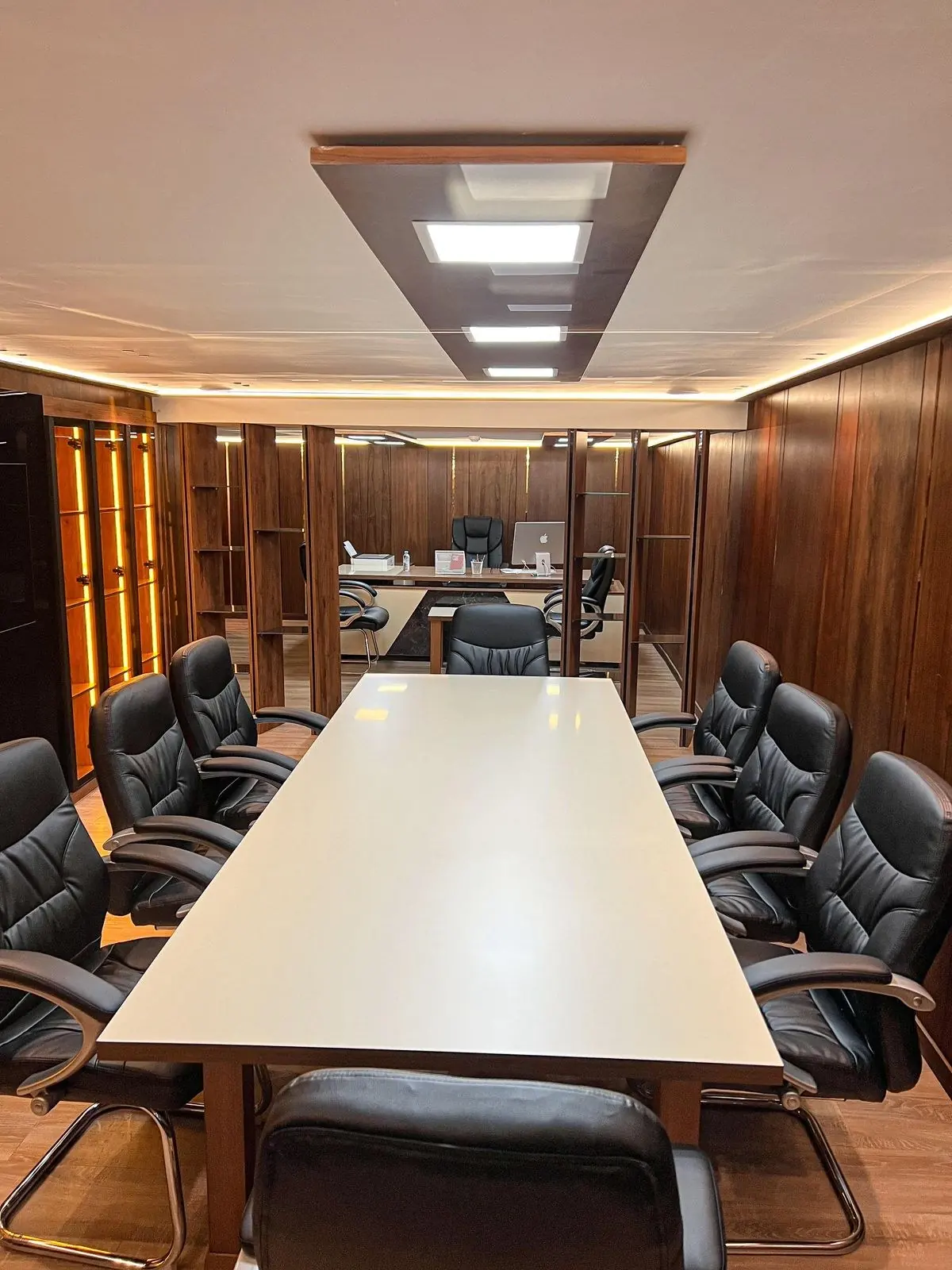 Salle de négociation de direction à Tanger