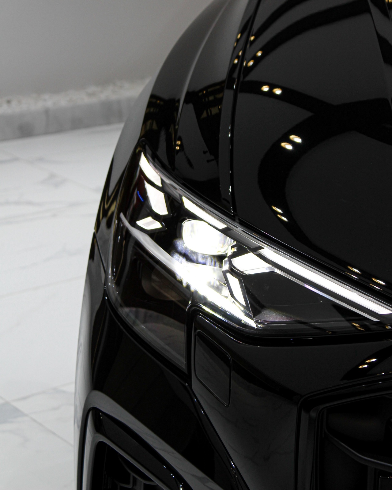 Audi Q8 photo 15
