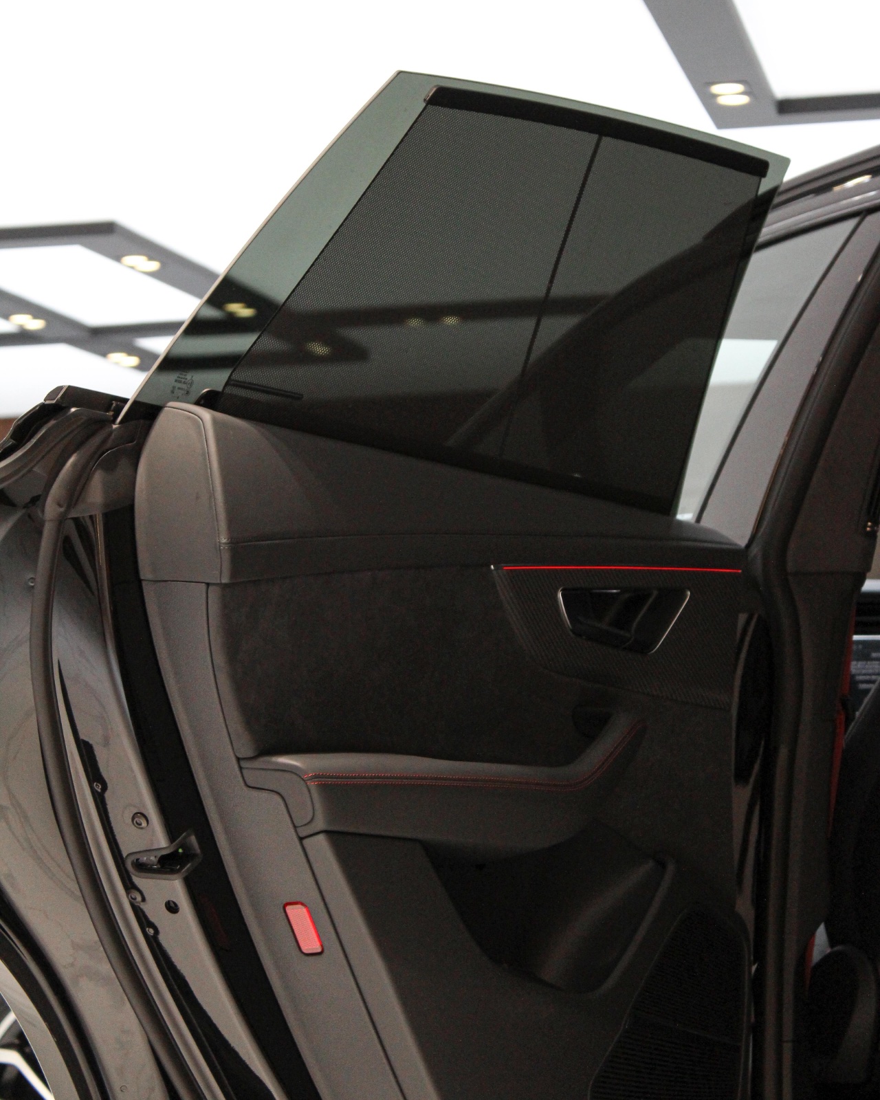 Audi Q8 photo 12