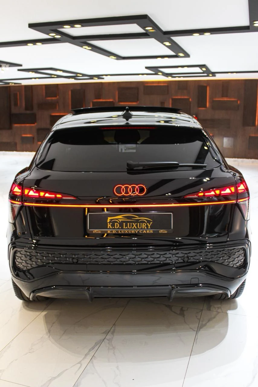 Audi Q8 Coupé S-Line Black Edition photo 11