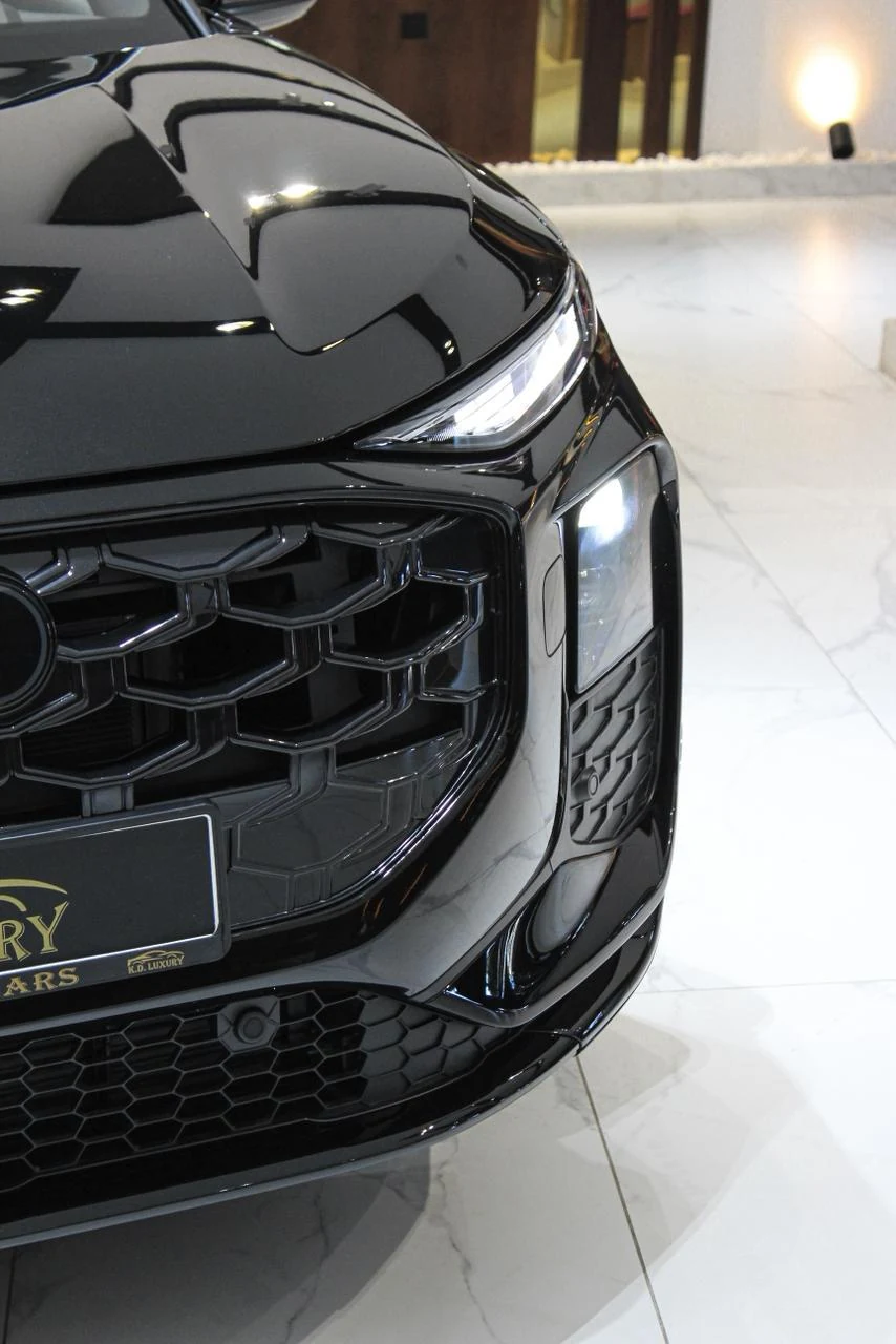 Audi Q8 Coupé S-Line Black Edition photo 5