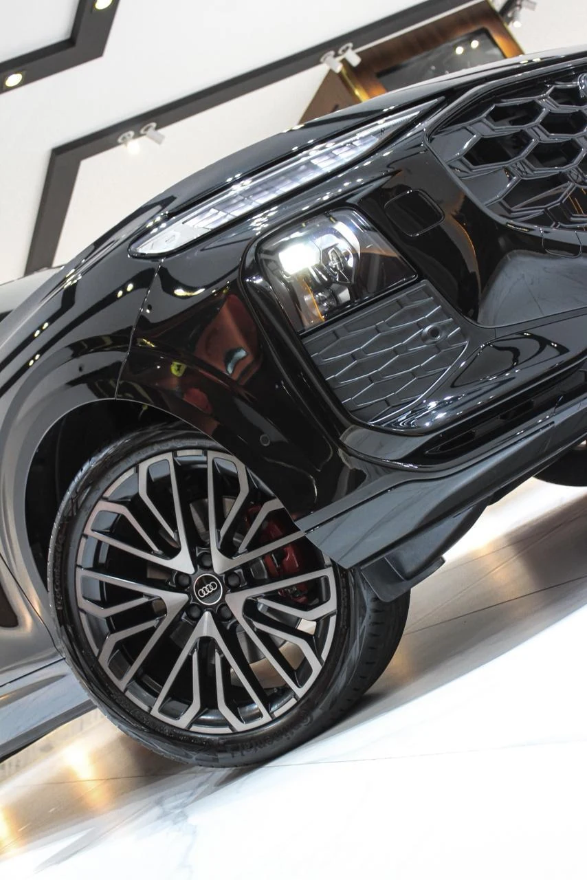 Audi Q8 Coupé S-Line Black Edition photo 8