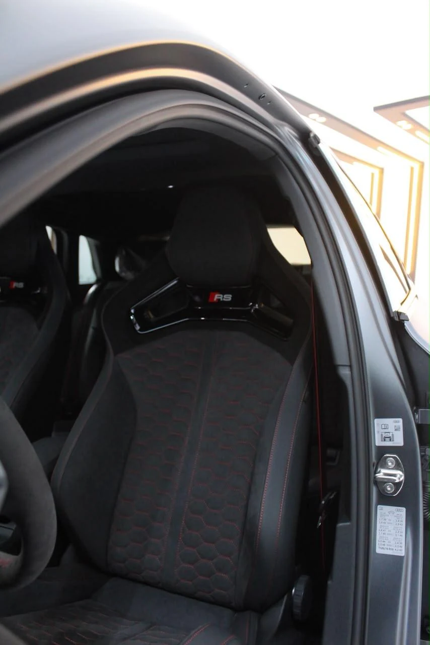 Audi RS3 Sportback Performance Quattro photo 13