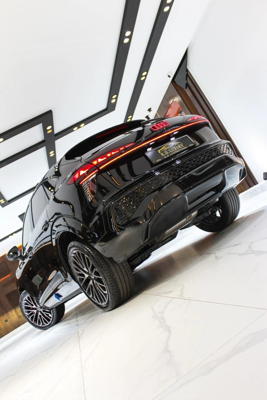 Volkswagen Tiguan R-Line Black Edition (2024) photo 6