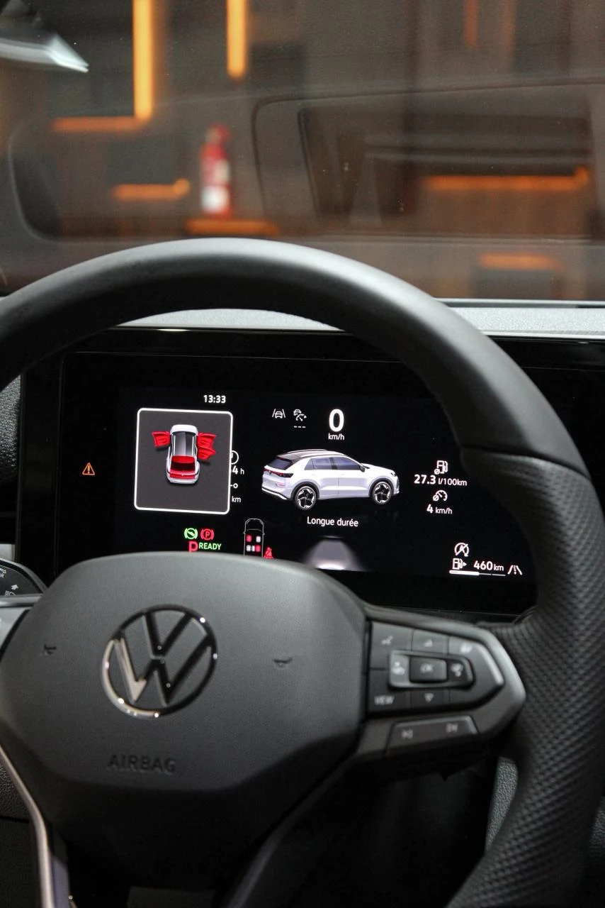 Volkswagen T-Roc R-Line (2024) photo 17